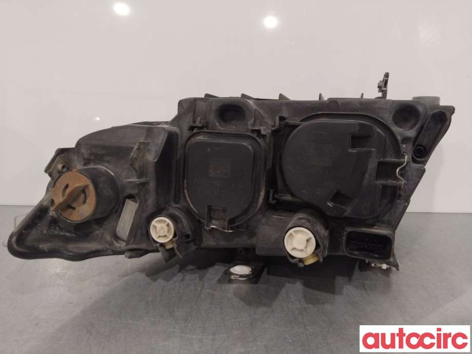 Frontlykt høyre halogen til BMW 3-Serie 2005-2011 (E90/E91/E92/E93) (E90/E91/E92/E93) (BMW|63116942722|89311640|6942722-07)