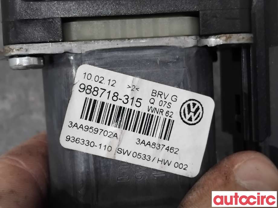 Ruteheis høyre foran til VW Passat 2011-2015 (B7) (B7) (VOLKSWAGEN|3AA959702A|0130822451|3AA998702)