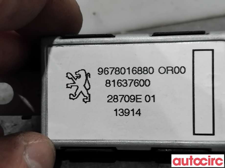 Antenne forsterker til Peugeot 308 2013-2021 (Type II) (PEUGEOT|9678016880|81637600)