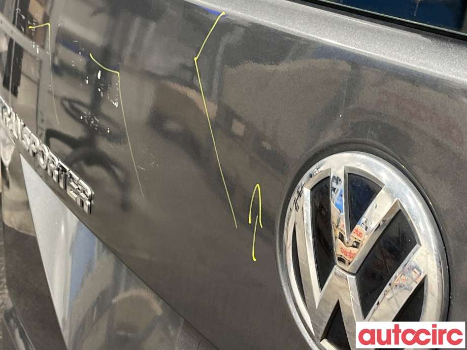 Bakluke combi til VW Transporter / Caravelle 2015-2019 (T6) (T6) (VOLKSWAGEN|7E0827025AK)
