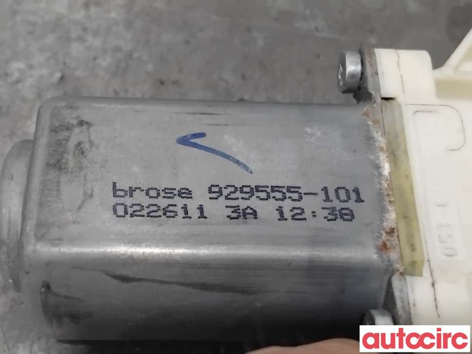 Ruteheis venstre foran til Ford Focus 2011-2014 (Type III, Fase 1) (FORD|1869992|929555-101|)