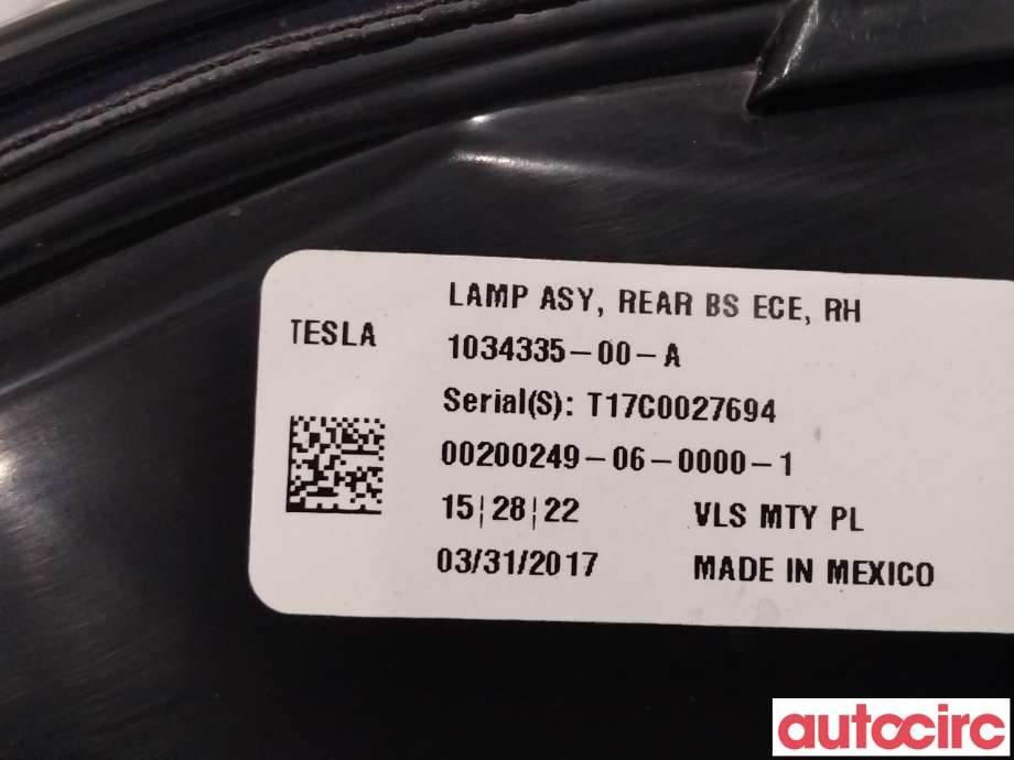 Baklykt høyre til Tesla Model X 2016-->> (TESLA|1034335-00-A|T17C0027694)
