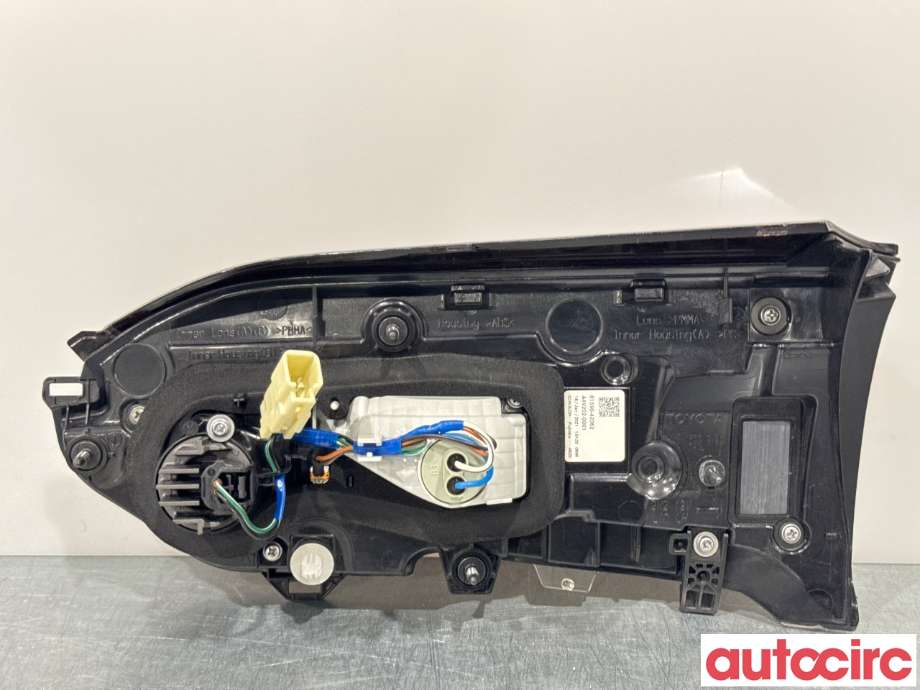 Baklykt venstre indre til Toyota RAV4 2019-->> (Type V)  (TOYOTA|8159142062|A4V202-0001|81590-42062)
