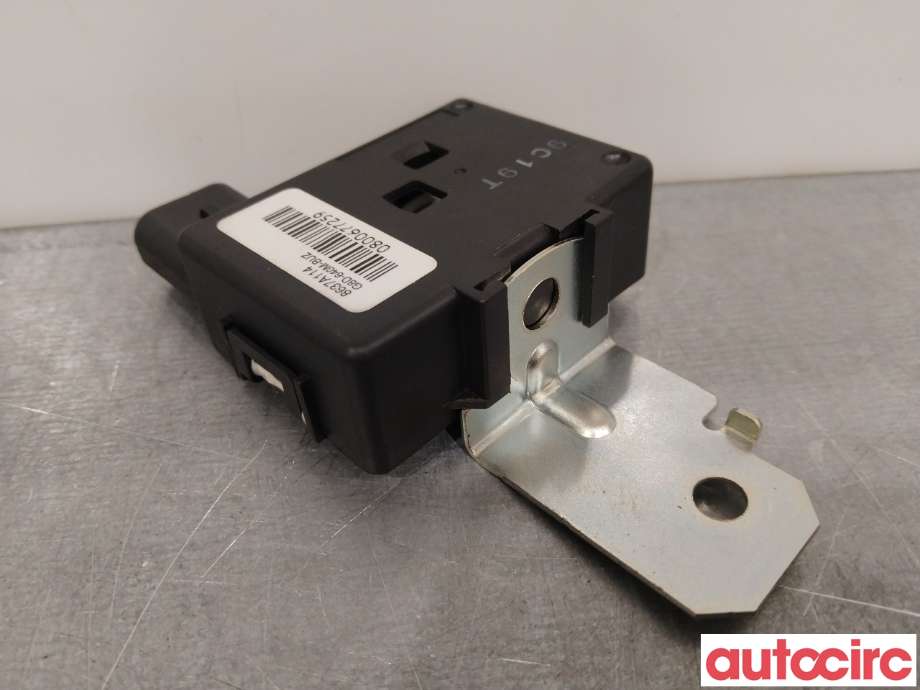Diverse deler til Mitsubishi Outlander 2015-->> (Type III, Fase 2)  (MITSUBISHI|8637A114|)