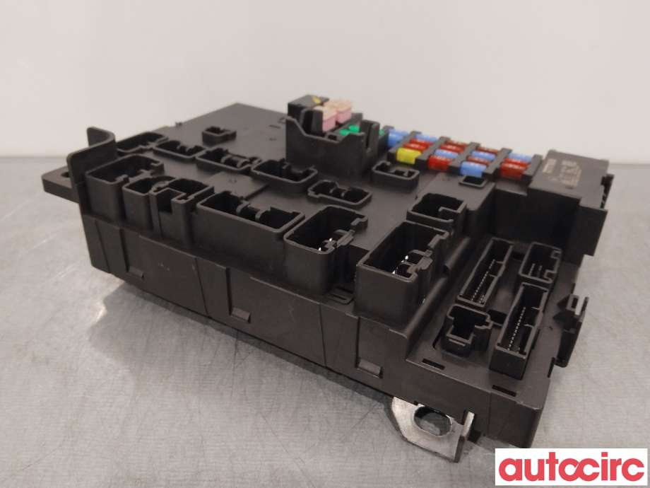 Sikringsboks til Mitsubishi Outlander 2015-->> (Type III, Fase 2)  (MITSUBISHI|8565A358||8637A688)