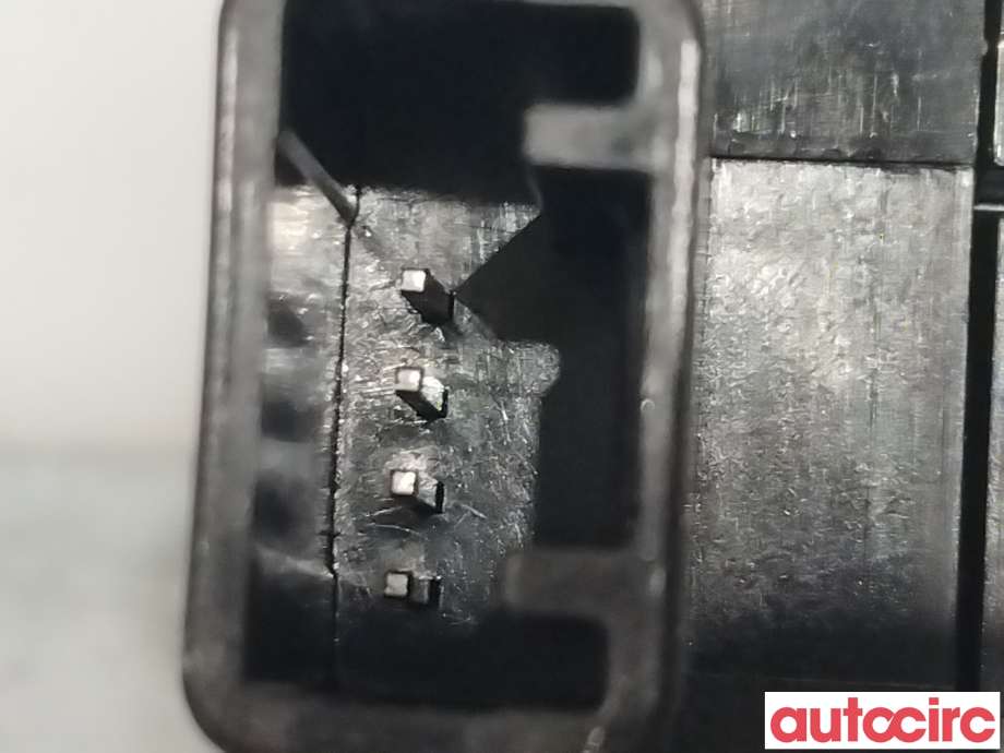 Bryter diverse til Mitsubishi Outlander 2015-->> (Type III, Fase 2)  (MITSUBISHI|8610A168|)
