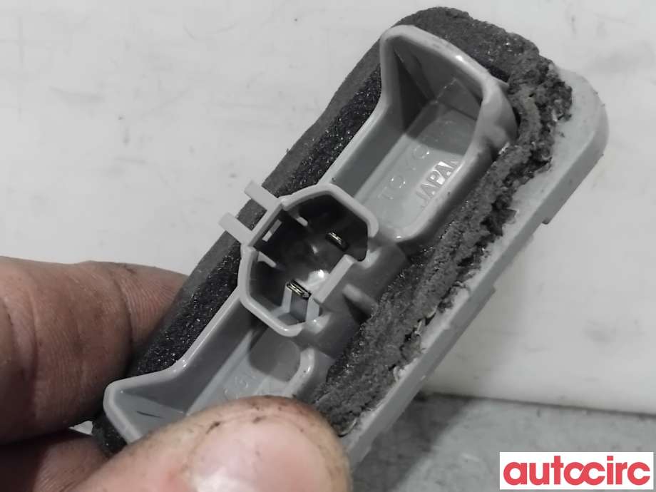 Skiltlys til Toyota RAV4 2019-->> (Type V)  (TOYOTA|8127033110|)