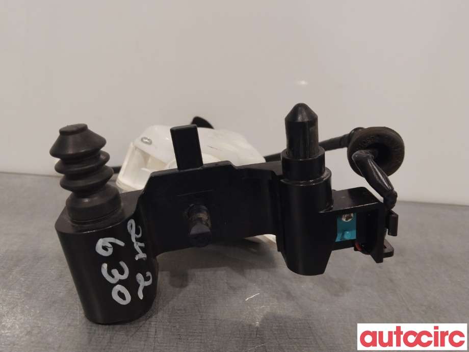 Diverse deler til Mitsubishi Outlander 2015-->> (Type III, Fase 2) (MITSUBISHI|5943A305|)