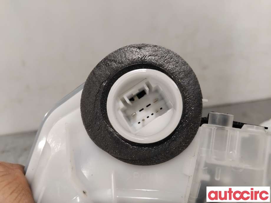 Låsekasse venstre bak til Toyota RAV4 2019-->> (Type V) (TOYOTA|6906048060|)