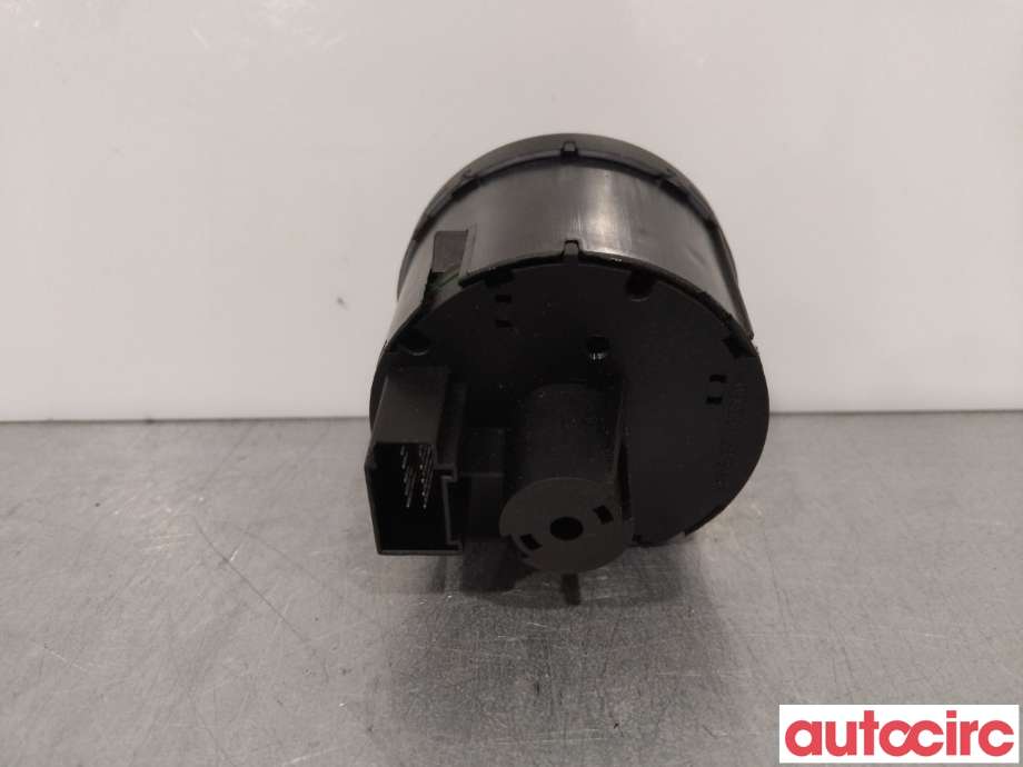 Bryter lys til VW Golf VI 2008-2012  (VOLKSWAGEN|3C8941431A|)