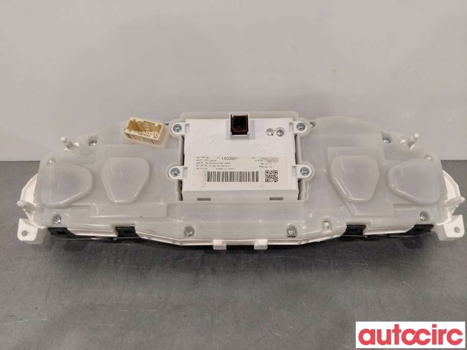 Instrumentpanel til Peugeot 2008 2013-2019 (Type I)  (PEUGEOT|9813873880|9822720680)