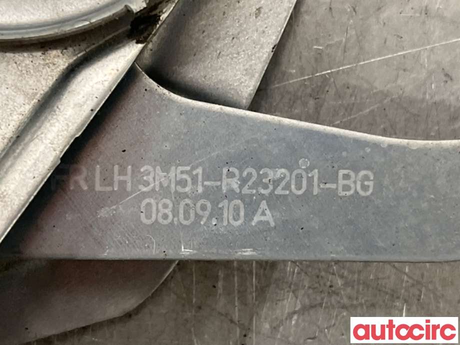 Ruteheis til Ford Kuga 2008-2012 (Type I)  (FORD|1738645||3M51-R23201-BG)