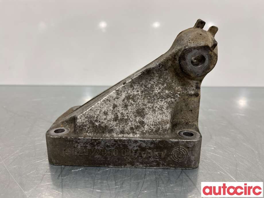 Motorfeste til Mercedes E-Klasse, 2002-2006 (Fase 1) (W211) (W211) (MERCEDES|A6282231004)