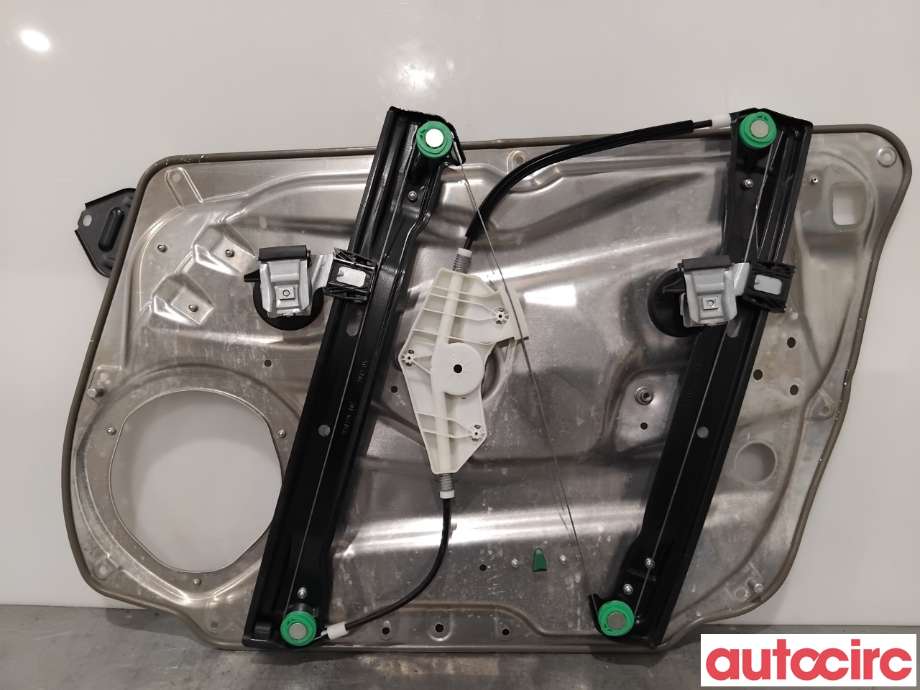 Ruteheis til Mercedes E-Klasse 2009-2013 (Fase 1) (W212) (W212) (MERCEDES|A2127201579|)