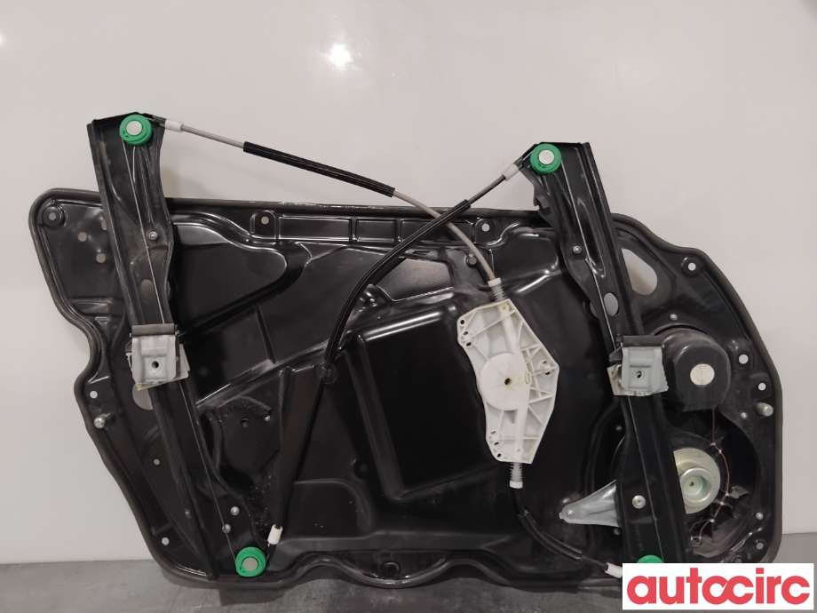 Ruteheis til VW Passat 2011-2015 (B7) (B7) (VOLKSWAGEN|3AA837462B||3AA837756)