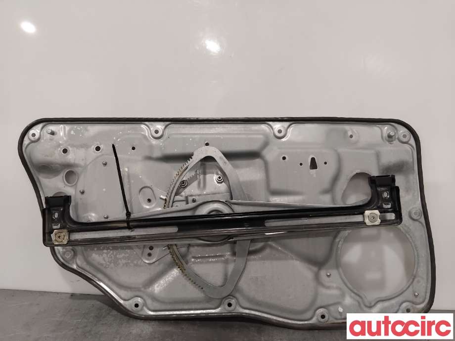 Ruteheis til Volvo XC70 2008-2013 (Type II, Fase 1)  (VOLVO|30784510|983040-101|30661066)
