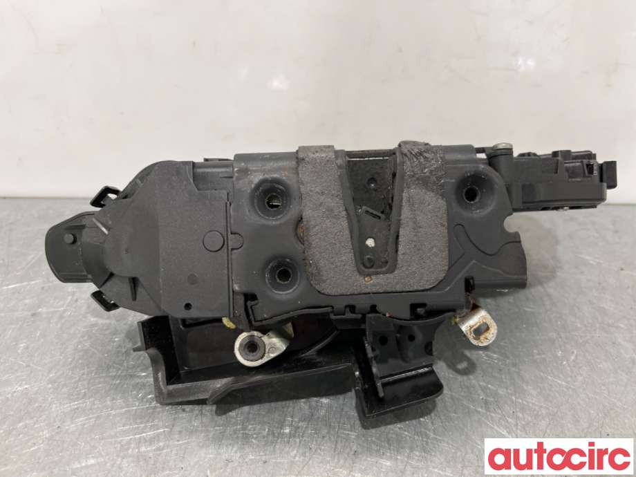 Låsekasse venstre foran til Ford Kuga 2008-2012 (Type I)  (FORD|1523321||8V4A-S21813-BA)