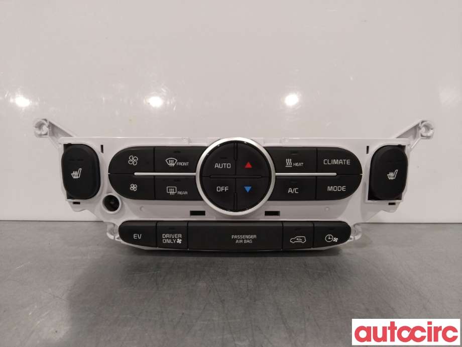 Varmeapparat betjening til Kia Soul, 2014-2019 (Type II)  (KIA|97250E4032)