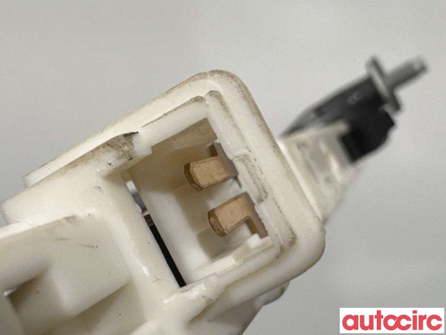 Baklykt bremselys bakrute til Suzuki SX4 2009-2013 (Type I, Fase 2)  (SUZUKI|35820-79J00||35810-79J0)