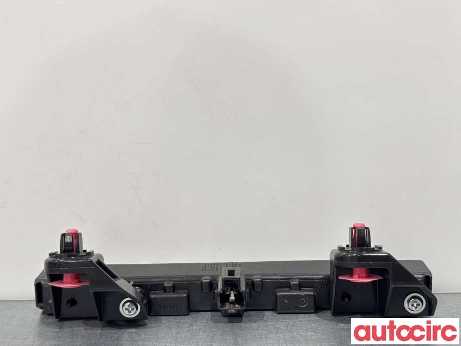Baklykt bremselys bakrute til Toyota Auris 2013-2015 (Type II, Fase 1) (TOYOTA|8157012440|)