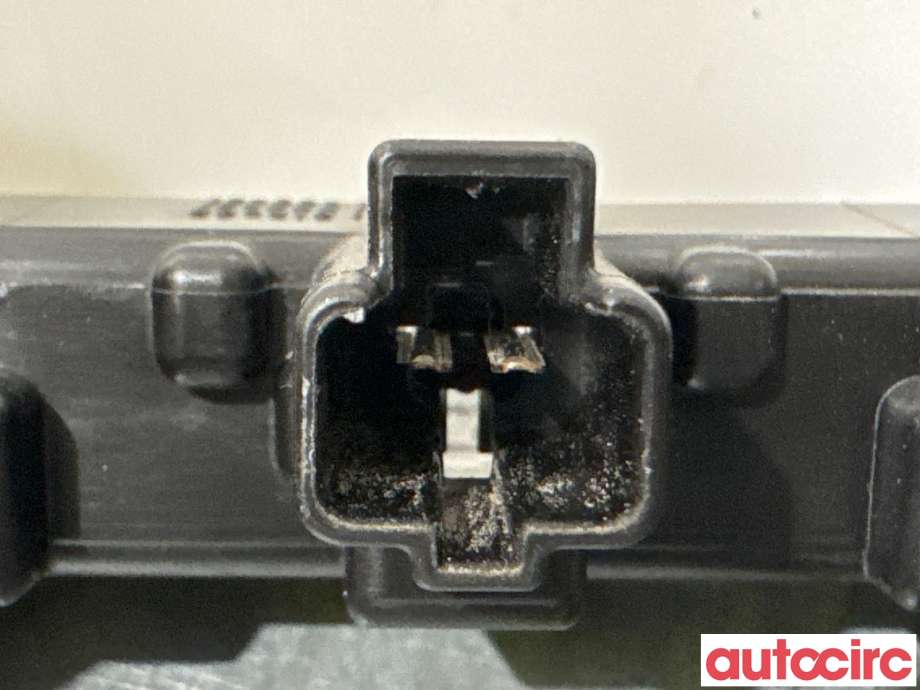 Baklykt bremselys bakrute til Toyota Auris 2013-2015 (Type II, Fase 1) (TOYOTA|8157012440|)