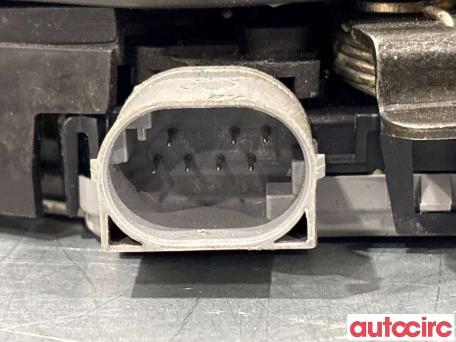 Låsekasse høyre foran til BMW X5 2000-2006 (E53) (E53) (BMW|51218402540|8402540)