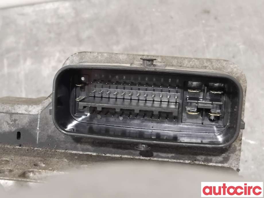 ABS sentral til Toyota Yaris 2012-2014 (Type III, Fase 1)  (TOYOTA|4705052140||47210-52140)