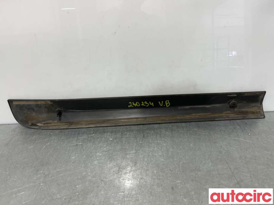 Lister til Ford Kuga 2008-2012 (Type I) (FORD|1707509||8V41-S24903-AD)