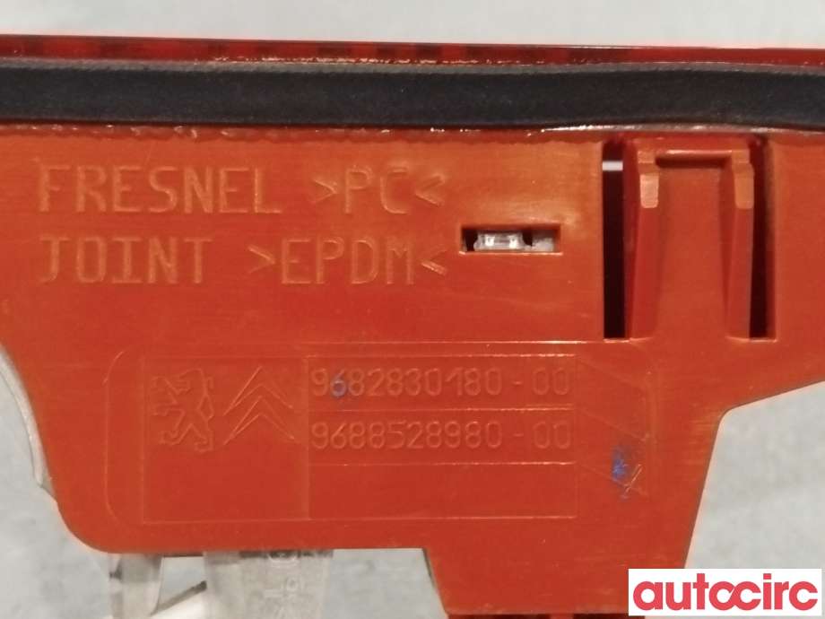 Baklykt bremselys bakrute til Peugeot Partner 2015-2019 (Type II, Fase 2)  (PEUGEOT|6351FC|89093986|9688528980)