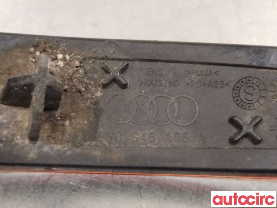 Refleksplate til Audi A3 2016-2020 (Type III, Fase 2) (AUDI|8V0945105A|)
