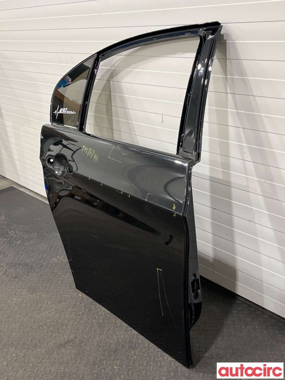 Dør høyre bak til BMW 3-Serie 2005-2011 (E90/E91/E92/E93) (E90/E91/E92/E93) (BMW|41007203648)