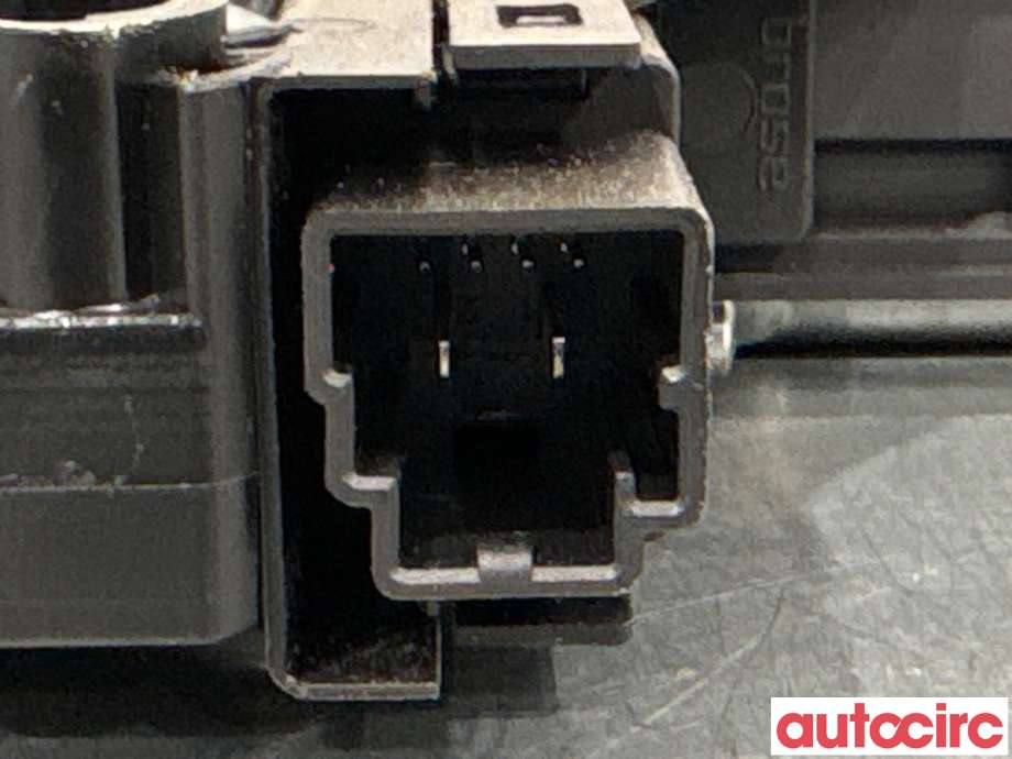 Ruteheis venstre foran til Volvo V40 2012-2019 (VOLVO|31253061|966268-103|)