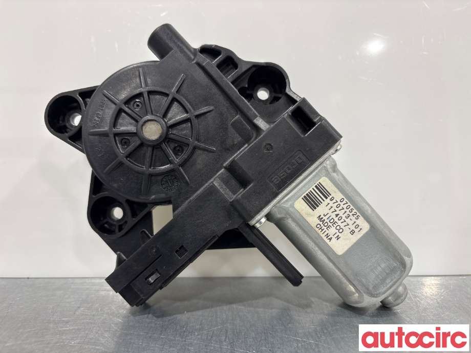Ruteheis venstre foran til Volvo XC70, 2008-2013 (Type II, Fase 1)  (VOLVO|30699645)