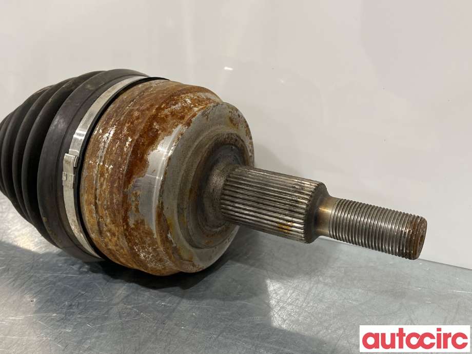 Drivaksel venstre foran til VW Transporter / Caravelle 2009-2015 (Fase 2) (T5) (T5) (VOLKSWAGEN|7E0407271P|)