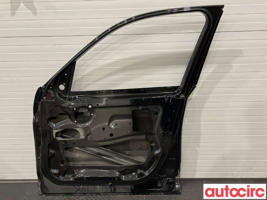 Dør høyre foran til BMW X3 2010-2017 (F25) (F25) (BMW|41517355804)