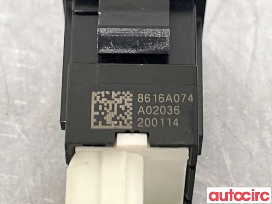 Bryter diverse til Mitsubishi Outlander 2015-->> (Type III, Fase 2)  (MITSUBISHI|8616A074|)