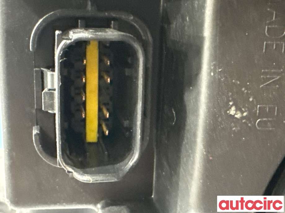Frontlykt venstre halogen til Peugeot Partner 2015-2019 (Type II, Fase 2)  (PEUGEOT|6208K6|89318031|9682828280)