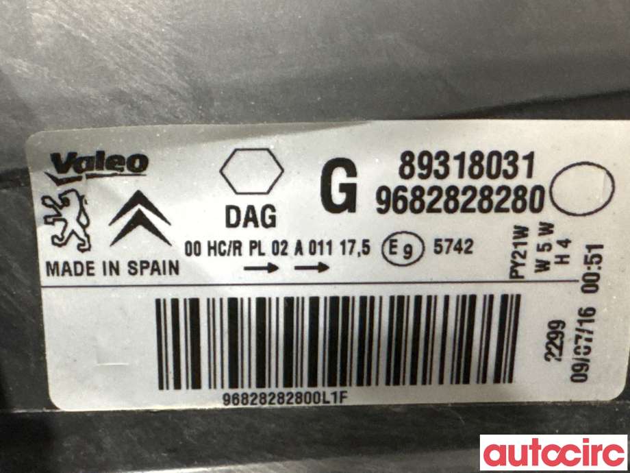 Frontlykt venstre halogen til Peugeot Partner 2015-2019 (Type II, Fase 2)  (PEUGEOT|6208K6|89318031|9682828280)