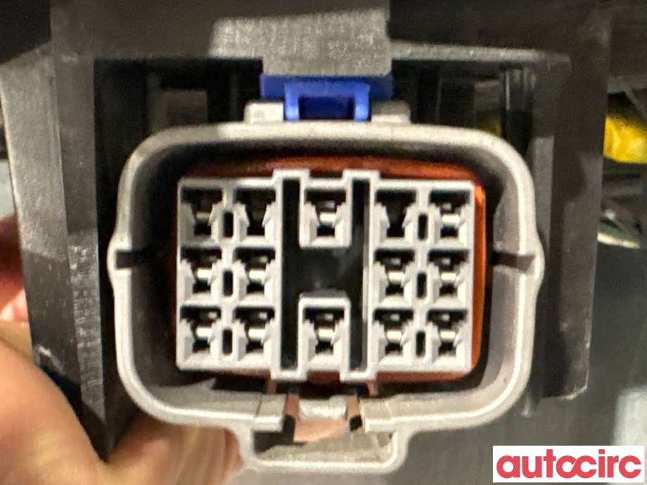 Frontlykt venstre halogen til Mazda 6 2015-2018 (Type III, Fase 2)  (MAZDA|GMH3-51-041G|)