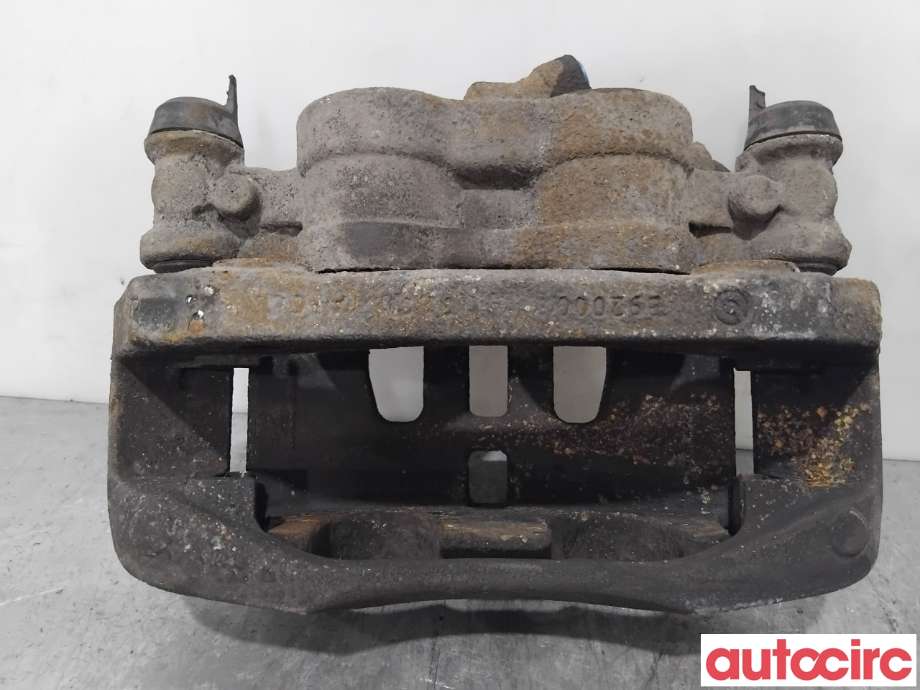 Bremsecaliper venstre foran til Mercedes Vito 2014-->> (W447) (W447) (MERCEDES|A4474208400|)