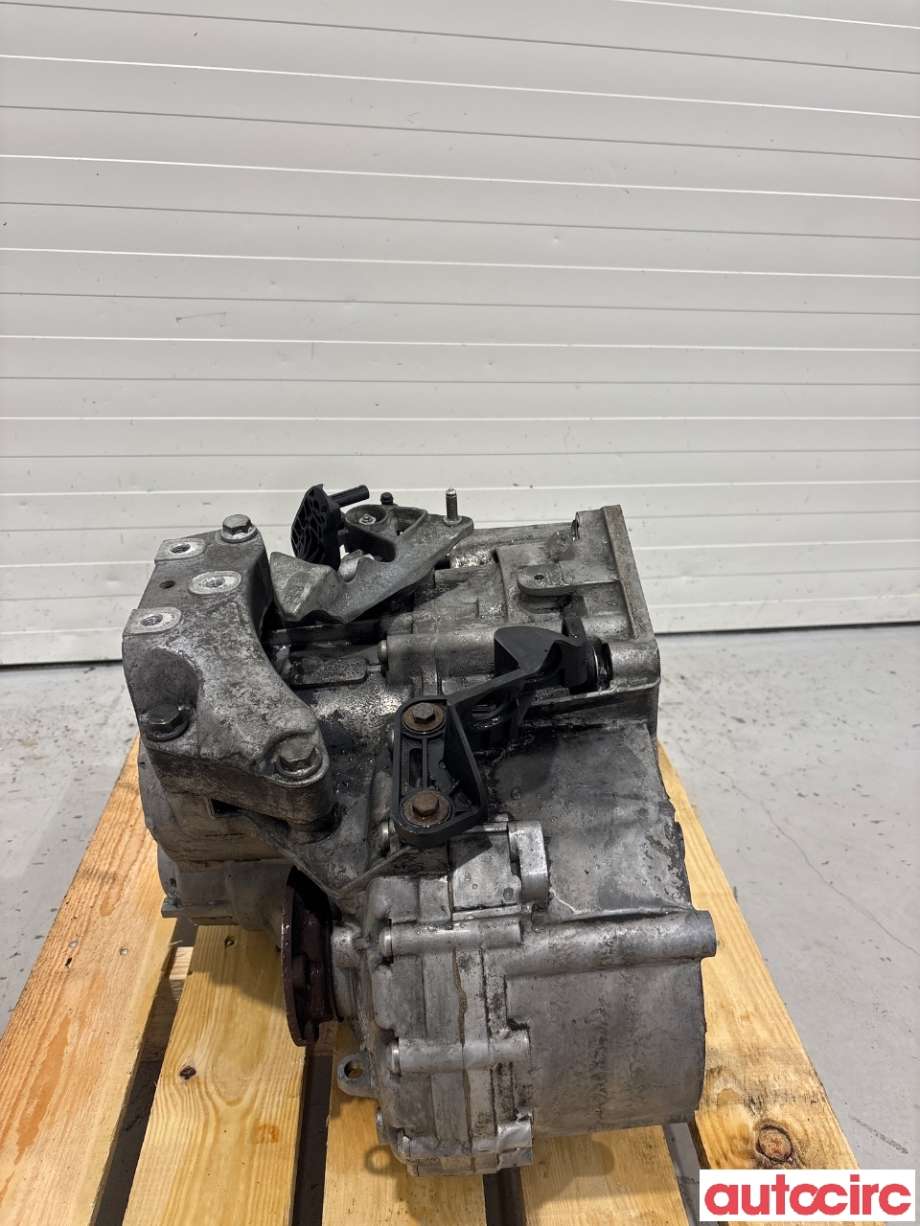 Girkasse manuell 6-trinn til VW Passat 2005-2010 (B6) (B6) (VOLKSWAGEN|02Q300011BT|KDL|)
