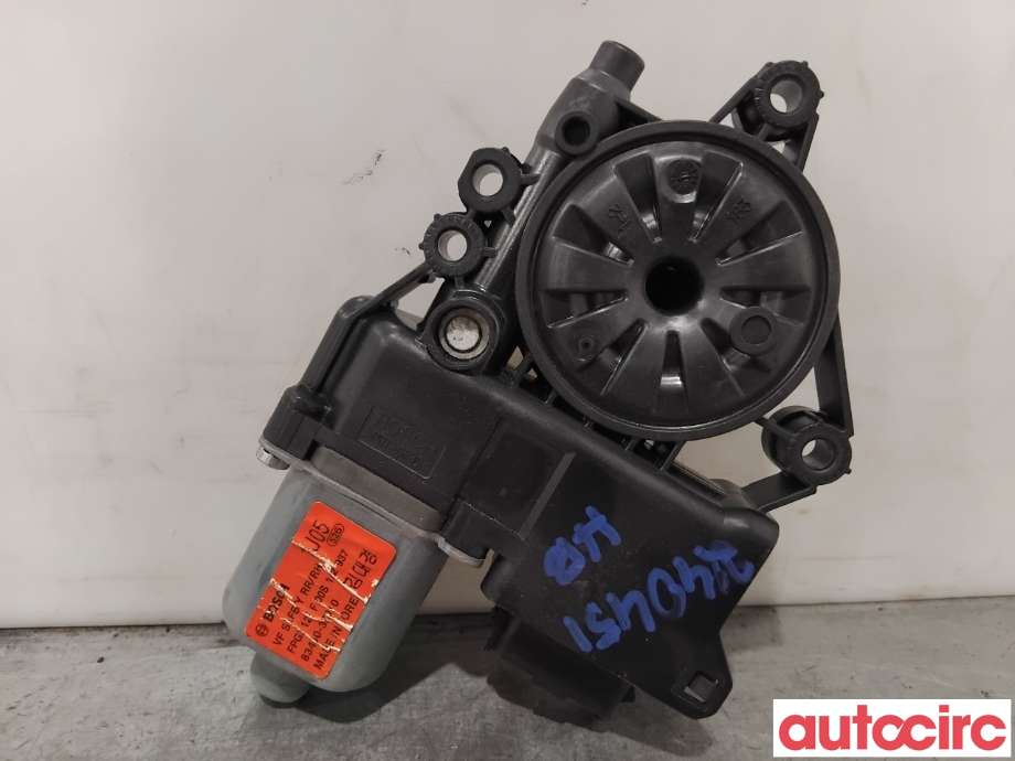 Ruteheis høyre bak til Hyundai i40 2012-2017  (HYUNDAI|834603Z010|F00S1A2937|83460-3Z010)
