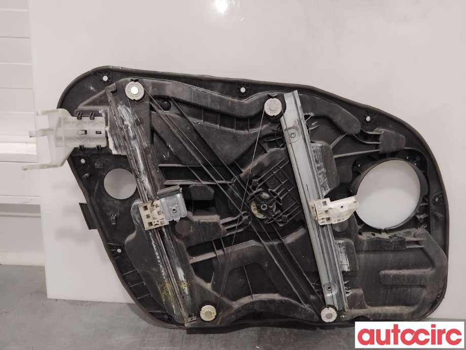 Ruteheis til Hyundai i40 2012-2017  (HYUNDAI|824813Z000||81320-3Z020)