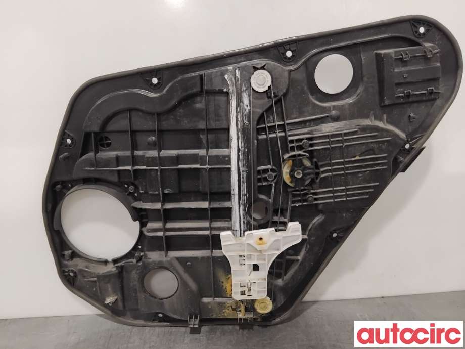 Ruteheis til Hyundai i40 2012-2017  (HYUNDAI|834713Z000||81410-3Z000)