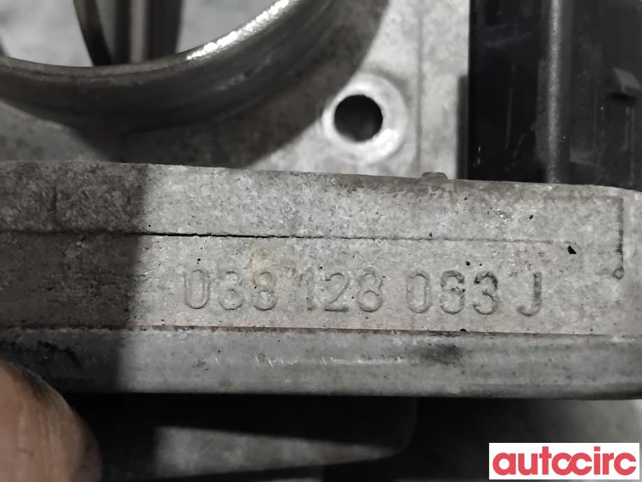 Spjeldhus til VW Caddy 2004-2010 (Type III, Fase 1)  (VOLKSWAGEN|038128063J|)