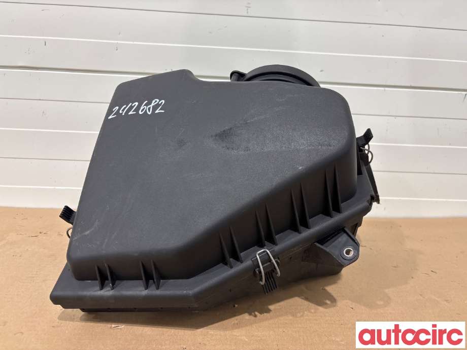 Luftfilterboks til BMW 5-Serie 2003-2010 (E60/E61) (E60/E61) (BMW|13717792416|)