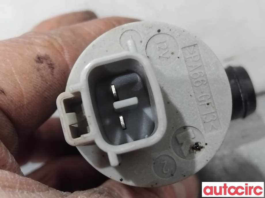 Spylerpumpe foran til Toyota Avensis 2009-2015 (Type III, Fase 1)  (TOYOTA|8533002030|)