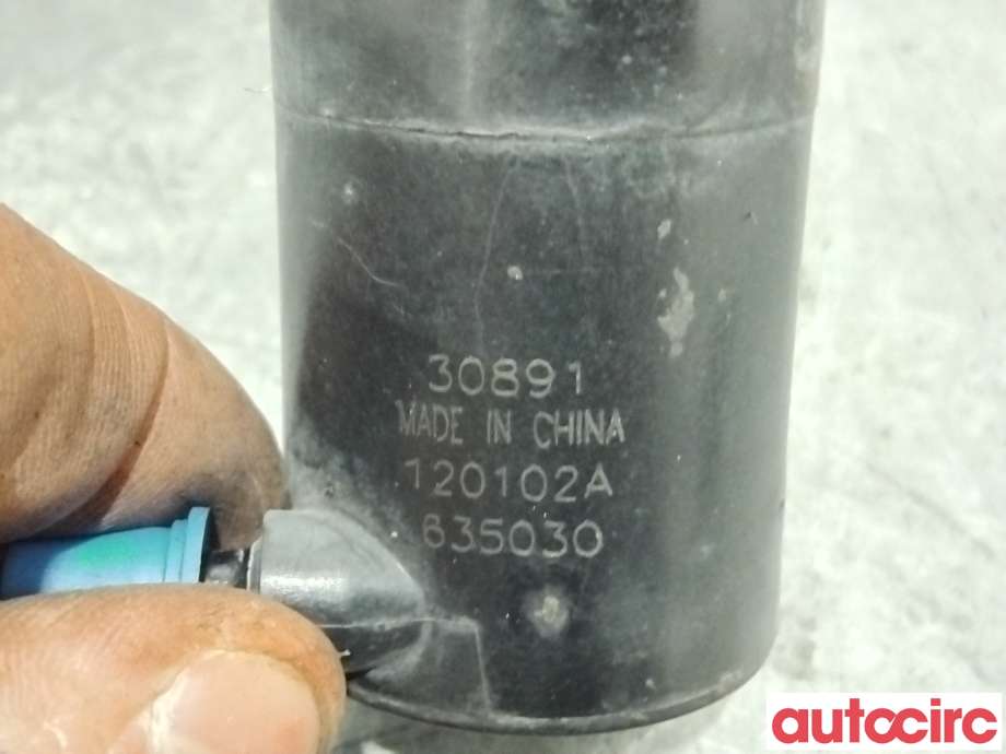 Spylerpumpe bak til Toyota Avensis 2009-2015 (Type III, Fase 1)  (TOYOTA|8533002040|)