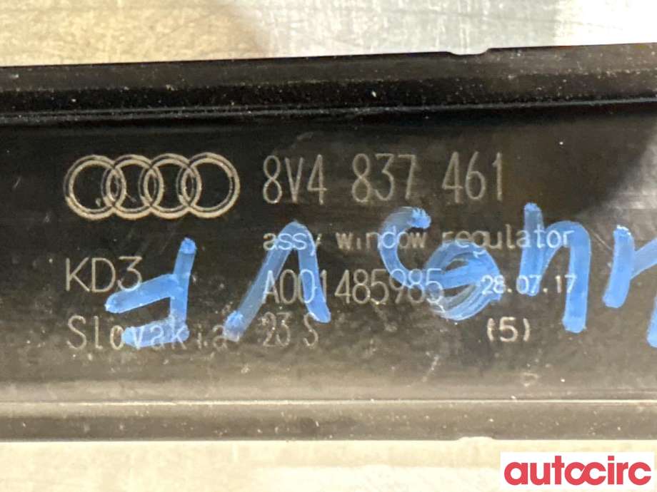 Ruteheis venstre foran til Audi A3 2016-2020 (Type III, Fase 2)  (AUDI|8V4837461)