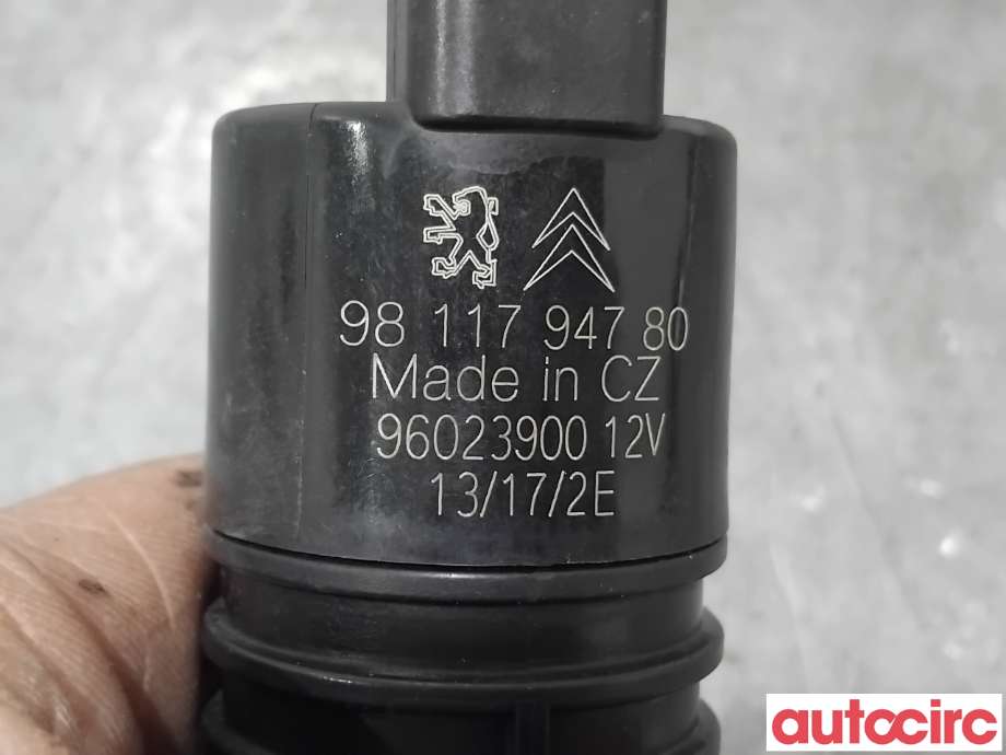 Spylerpumpe foran til Peugeot Expert 2016-->> (Type III)  (PEUGEOT|9811794780|960230900)